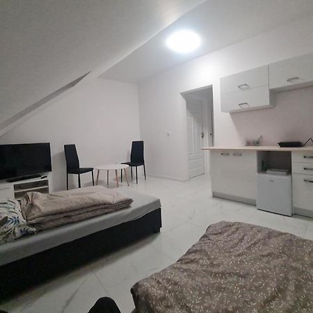 Appartamento Rmf Naworol 10,,,, Wjazd Od Nr 6 Stettino Esterno foto