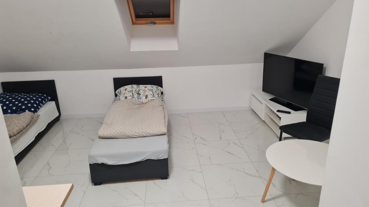 Appartamento Rmf Naworol 10,,,, Wjazd Od Nr 6 Stettino Esterno foto